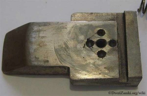 Замок Стекломаш 005.jpg