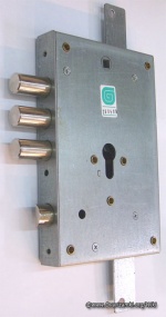 Gard 2212 1.jpg
